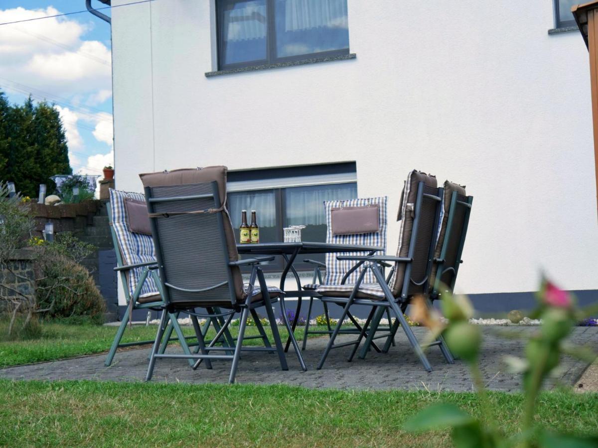 Beautiful Holiday Home Ideal For Hikers Kleinlangenfeld Exteriör bild