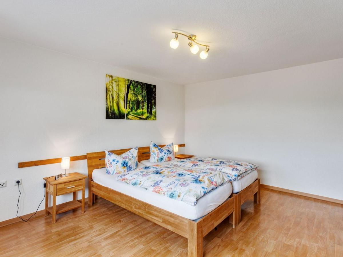 Beautiful Holiday Home Ideal For Hikers Kleinlangenfeld Exteriör bild